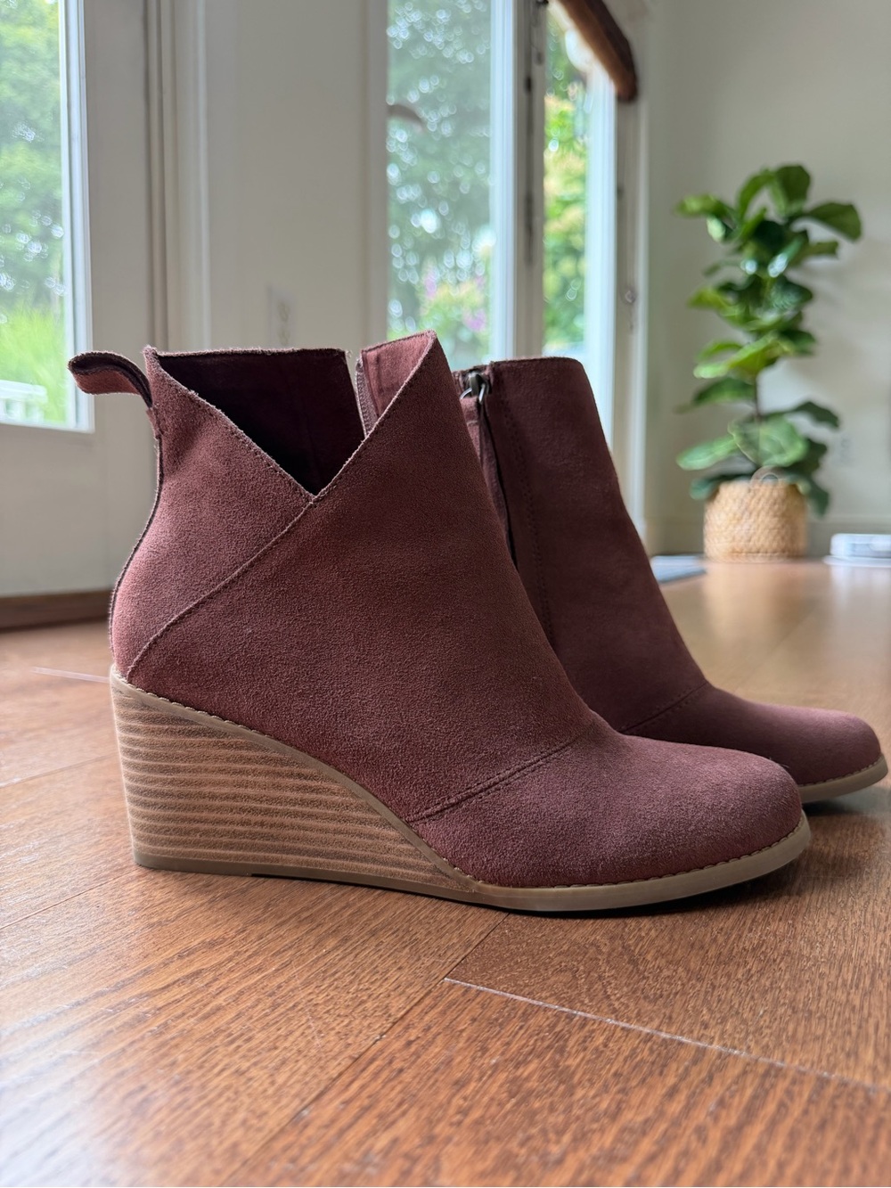 Tom’s Women's Suede Wedge Ankle Boots in Deep Burgundy
